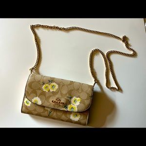 COPY - Gemma Clutch Crossbody In Signature Canvas With Daisy Print